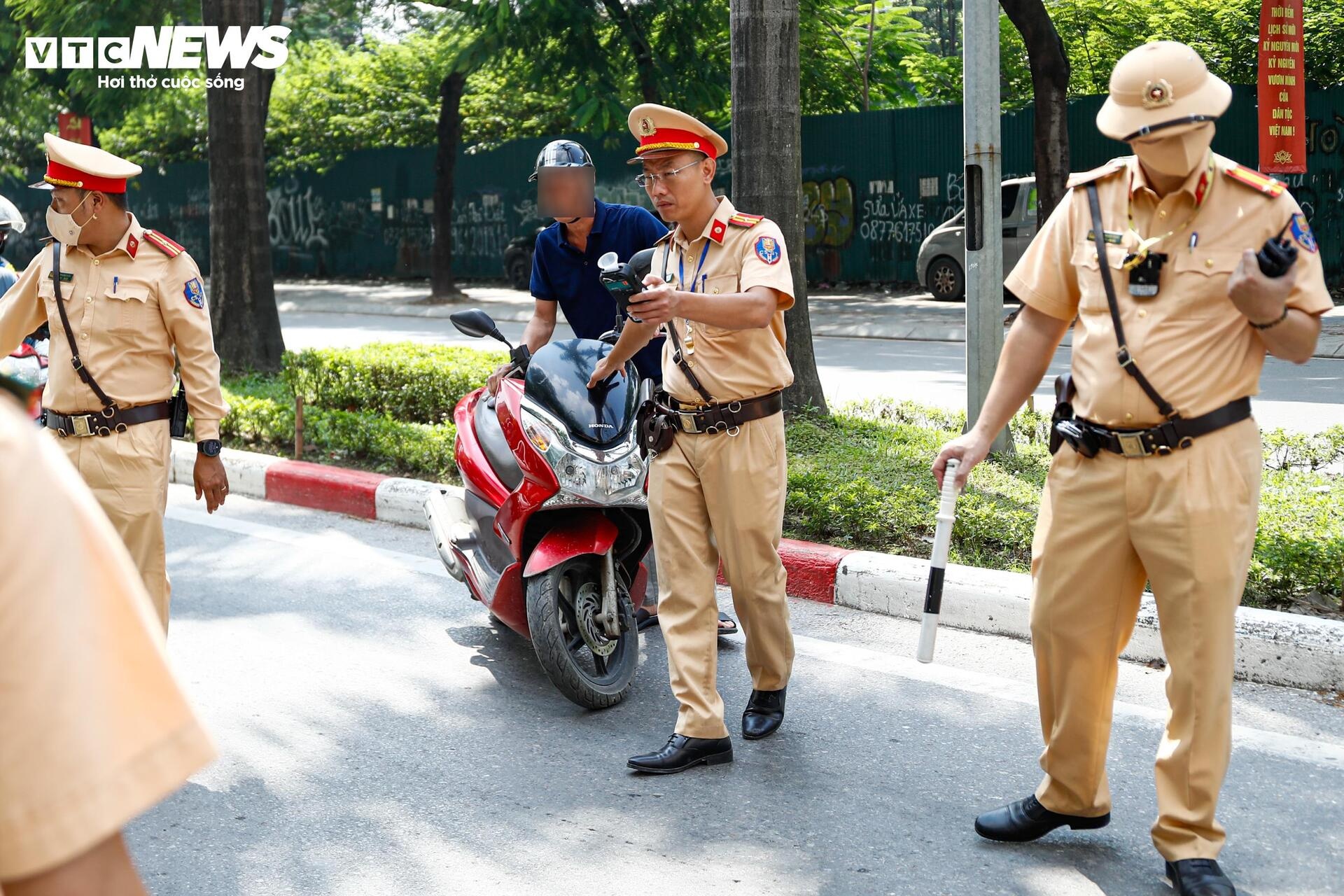 vi pham nong do con anh 7