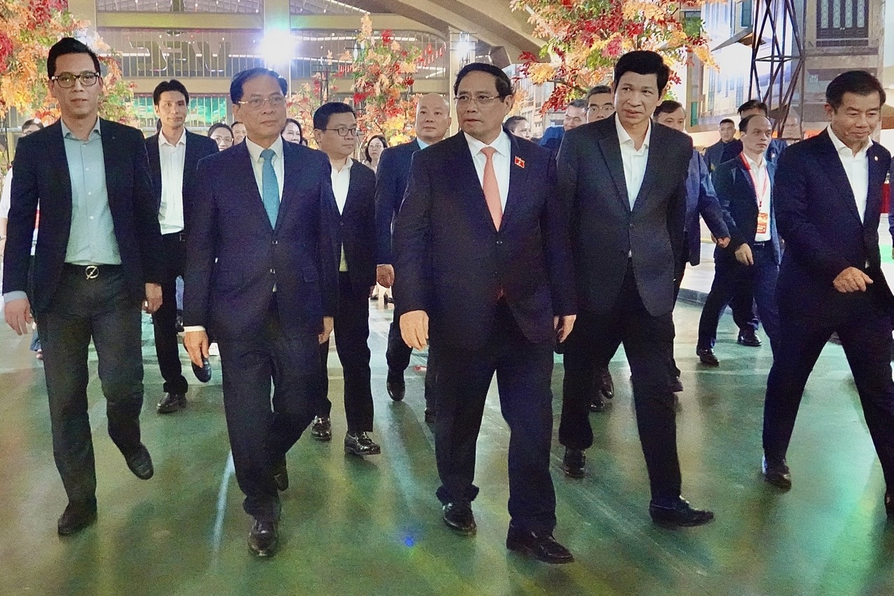 Thủ tướng, Phạm Minh Chính, Hội chợ Mùa thu, hội chợ công thương, buôn bán hàng hóa, hội chợ ảnh 2 Thu tuong, Pham Minh Chinh, Hoi cho Mua thu, hoi cho cong thuong, buon ban hang hoa, hoi cho anh 2