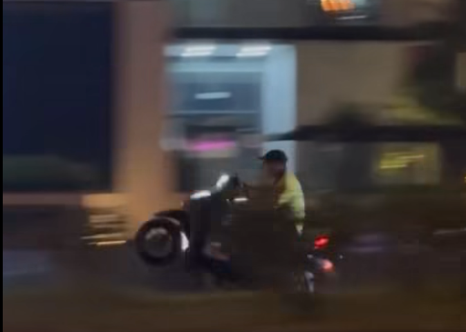 Khoi to nhom 'quai xe' boc dau xe may o Ha Noi hinh anh