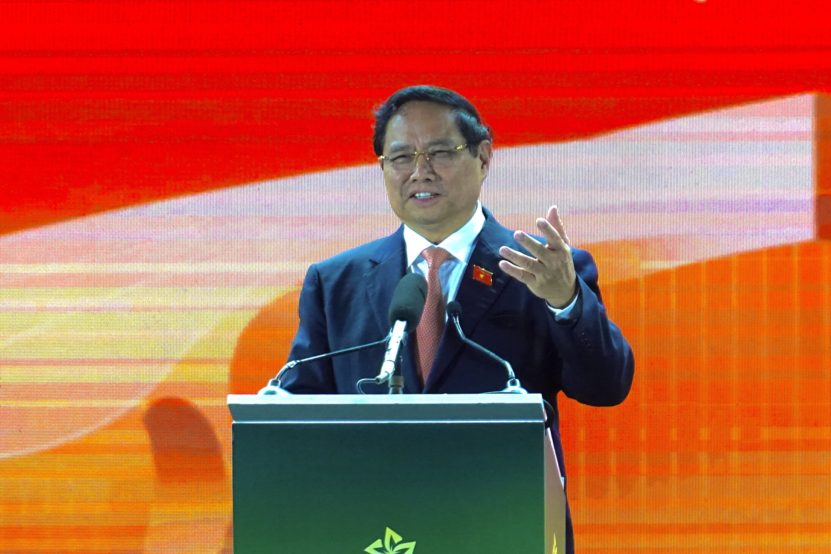 'Hoi cho Mua thu 2025 la bieu tuong cho su truong thanh cua dat nuoc' hinh anh