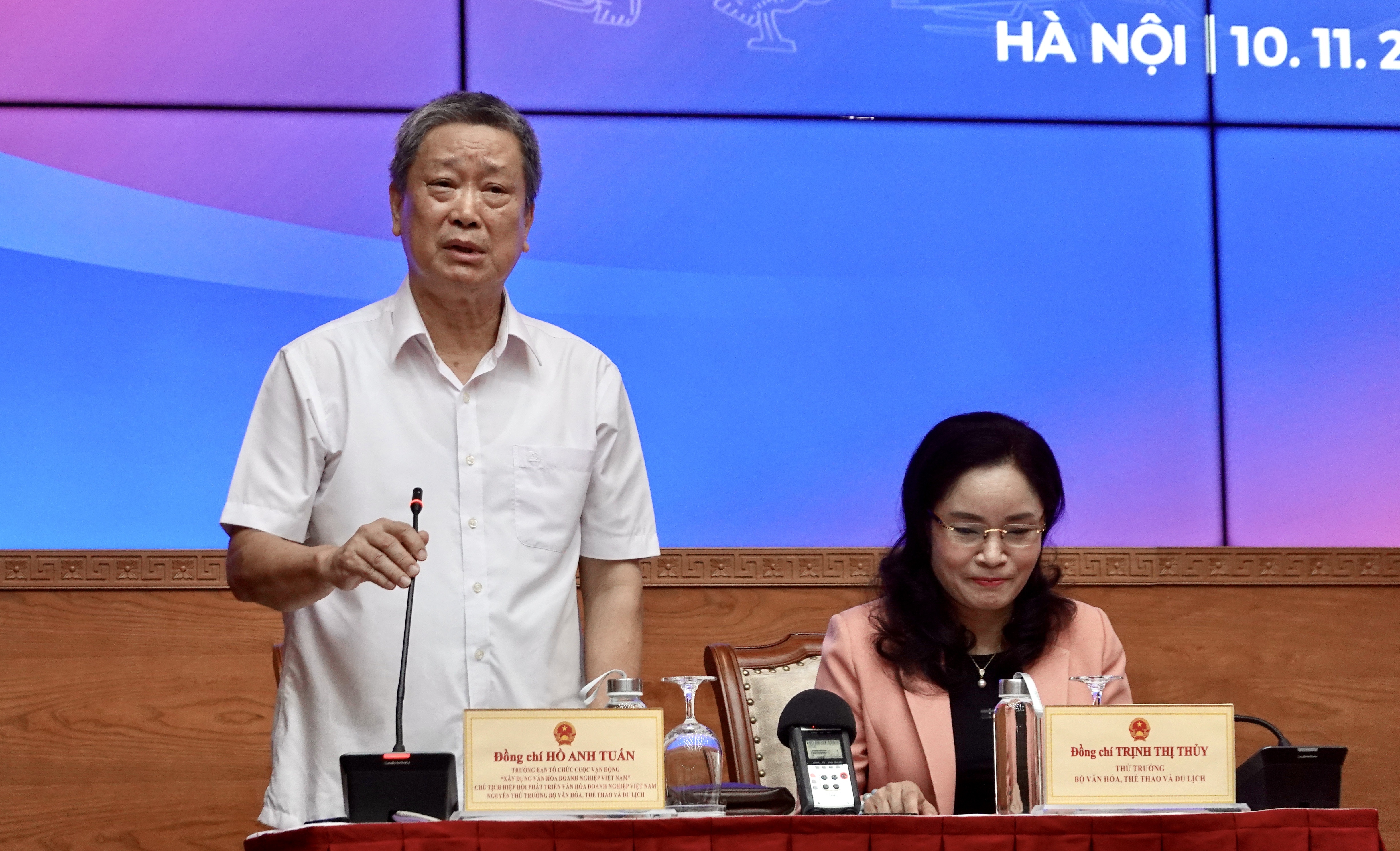 van hoa doanh nghiep anh 1