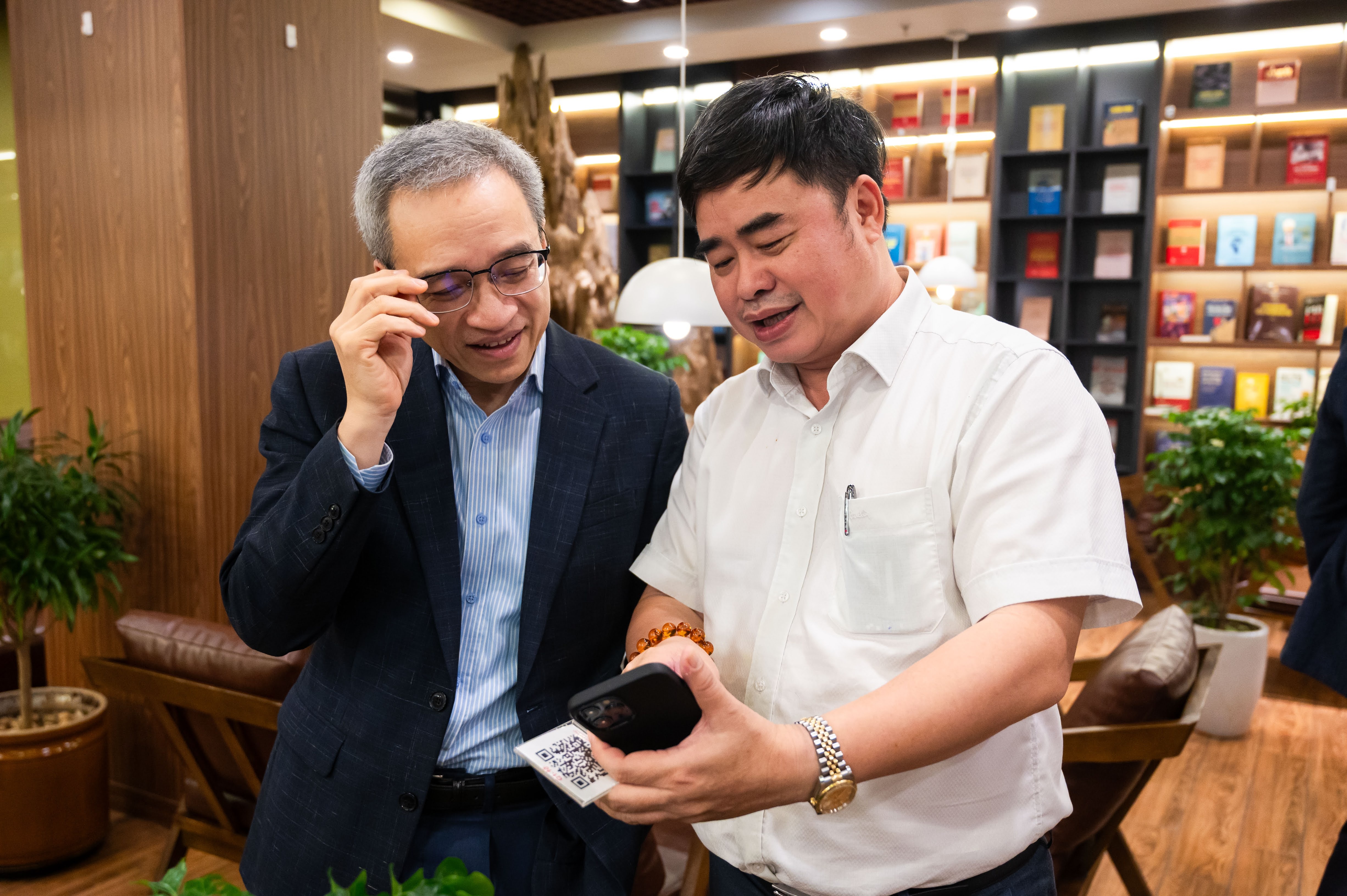 Giai thuong Sach quoc gia anh 6