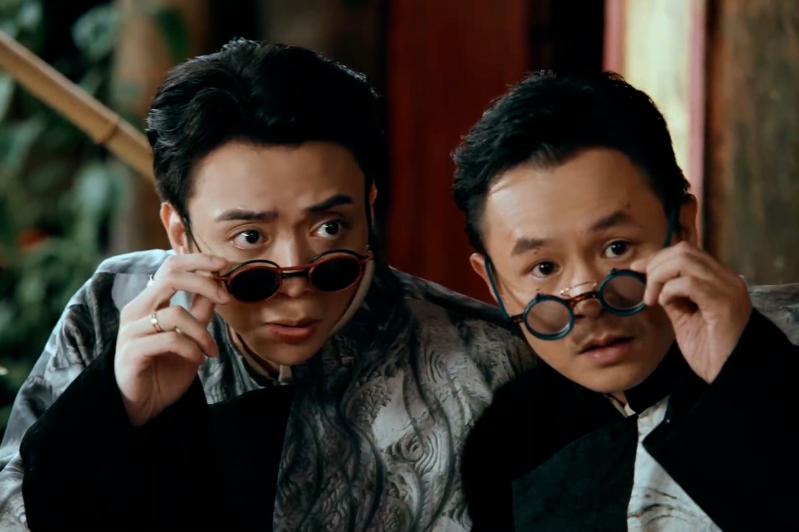 Thay gi qua tieng cuoi cua moi thoi dai? hinh anh