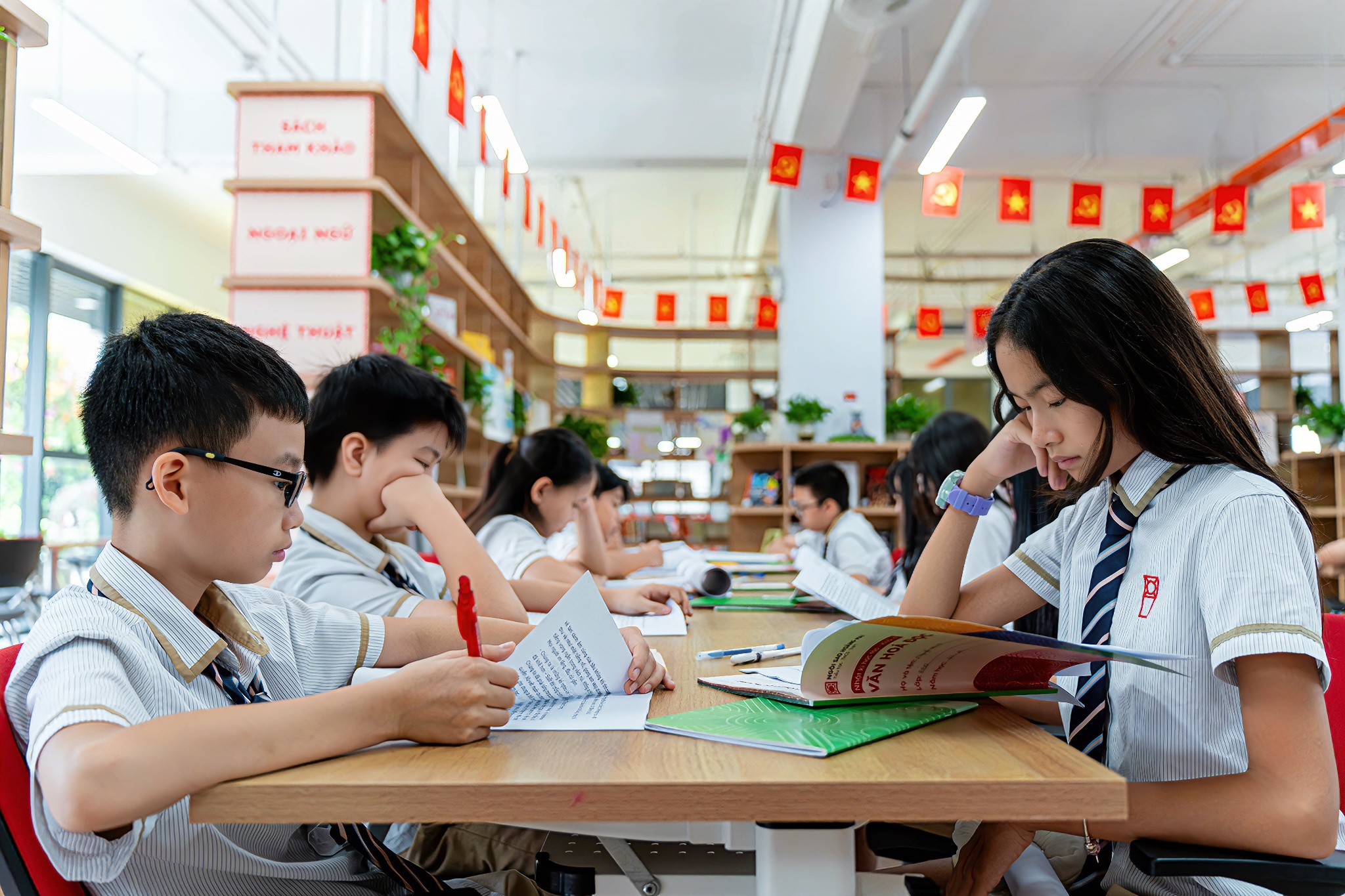 Ngoi sao Hoang Mai anh 12