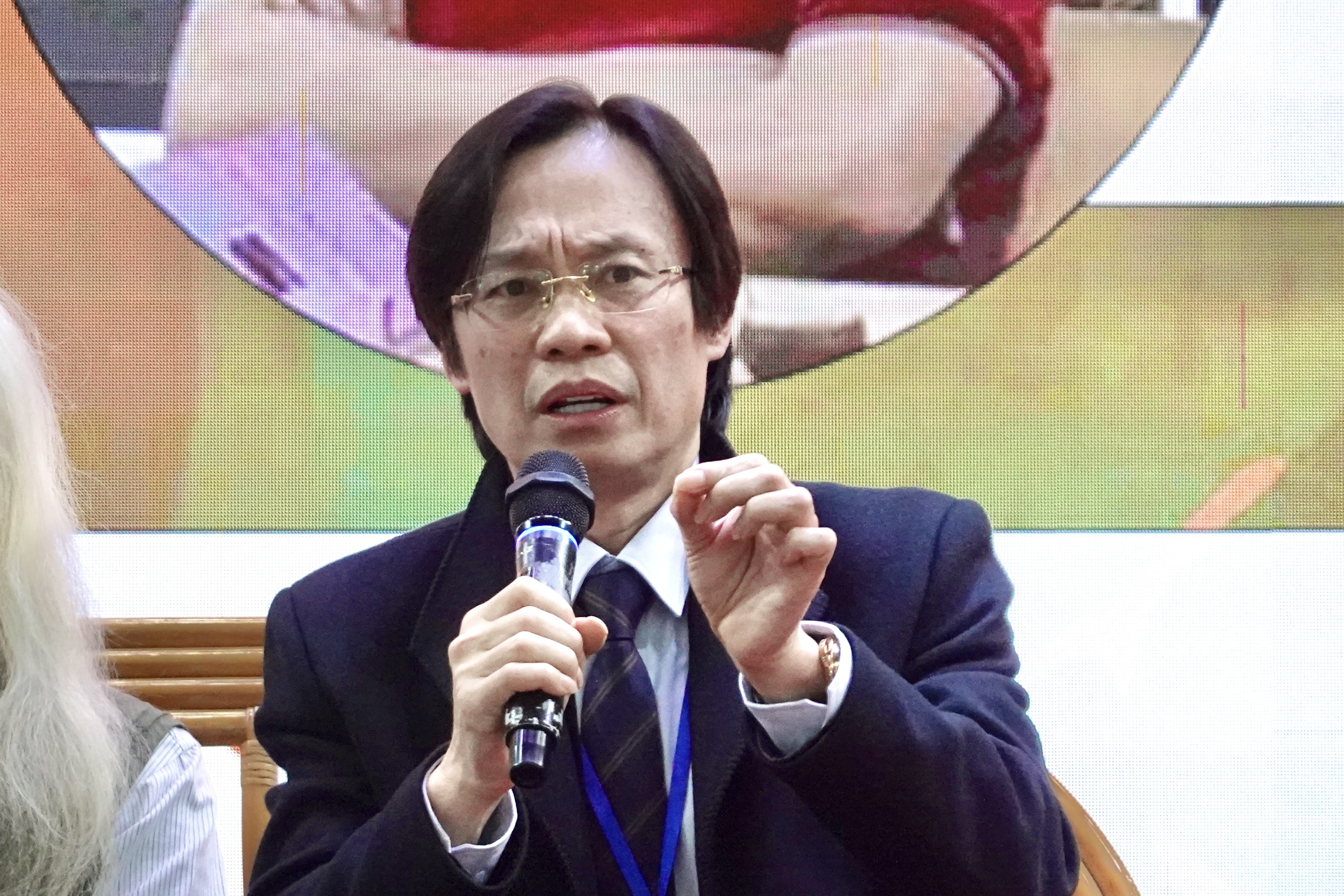 Van chuong Viet Nam ‘mot co 3 trong’ hinh anh