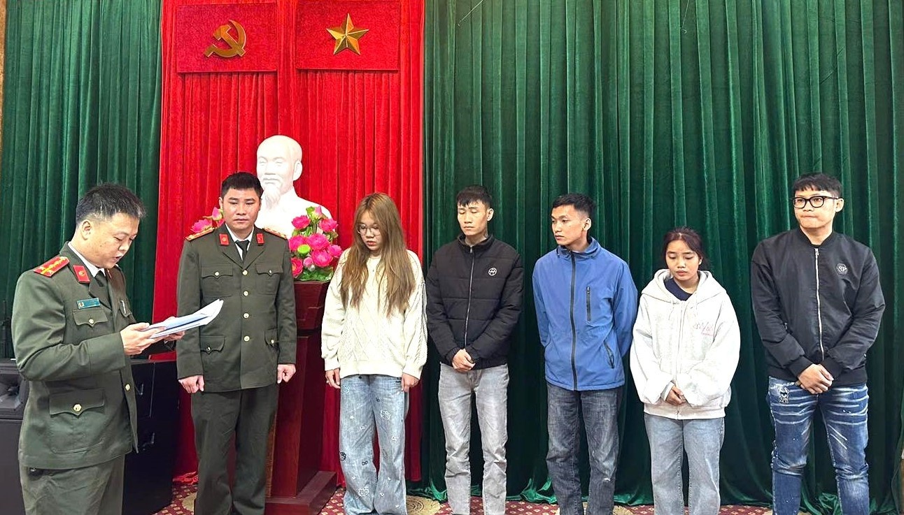 Boc go duong day,  mua ban,  tai khoan ngan hang anh 1