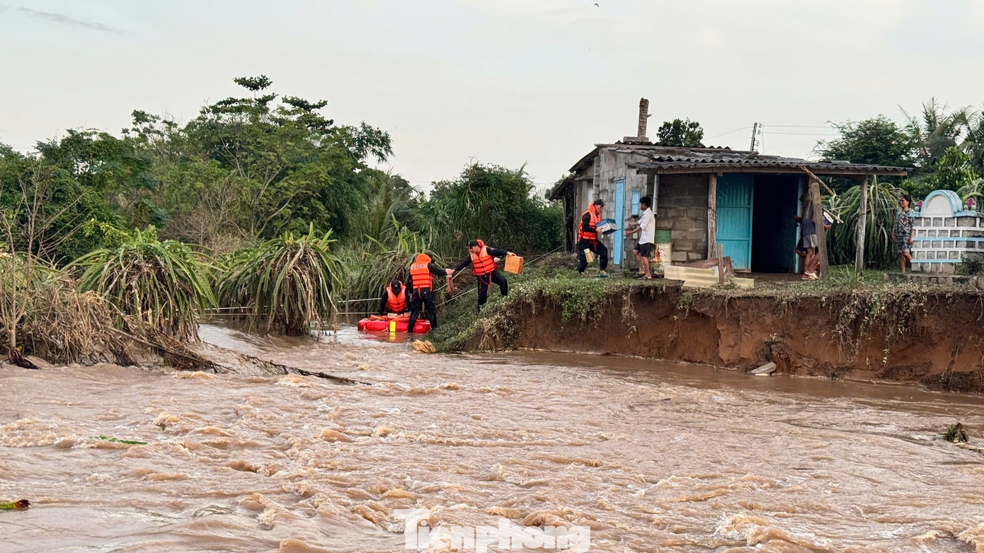 Lu lich su tai Lam Dong: Chu ho bao xa lu truoc 2 gio hinh anh
