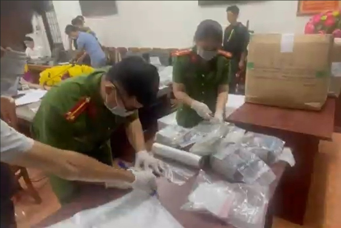 Thu truong Bo Cong an noi ve chuyen an ma tuy nghin ty 1025C hinh anh