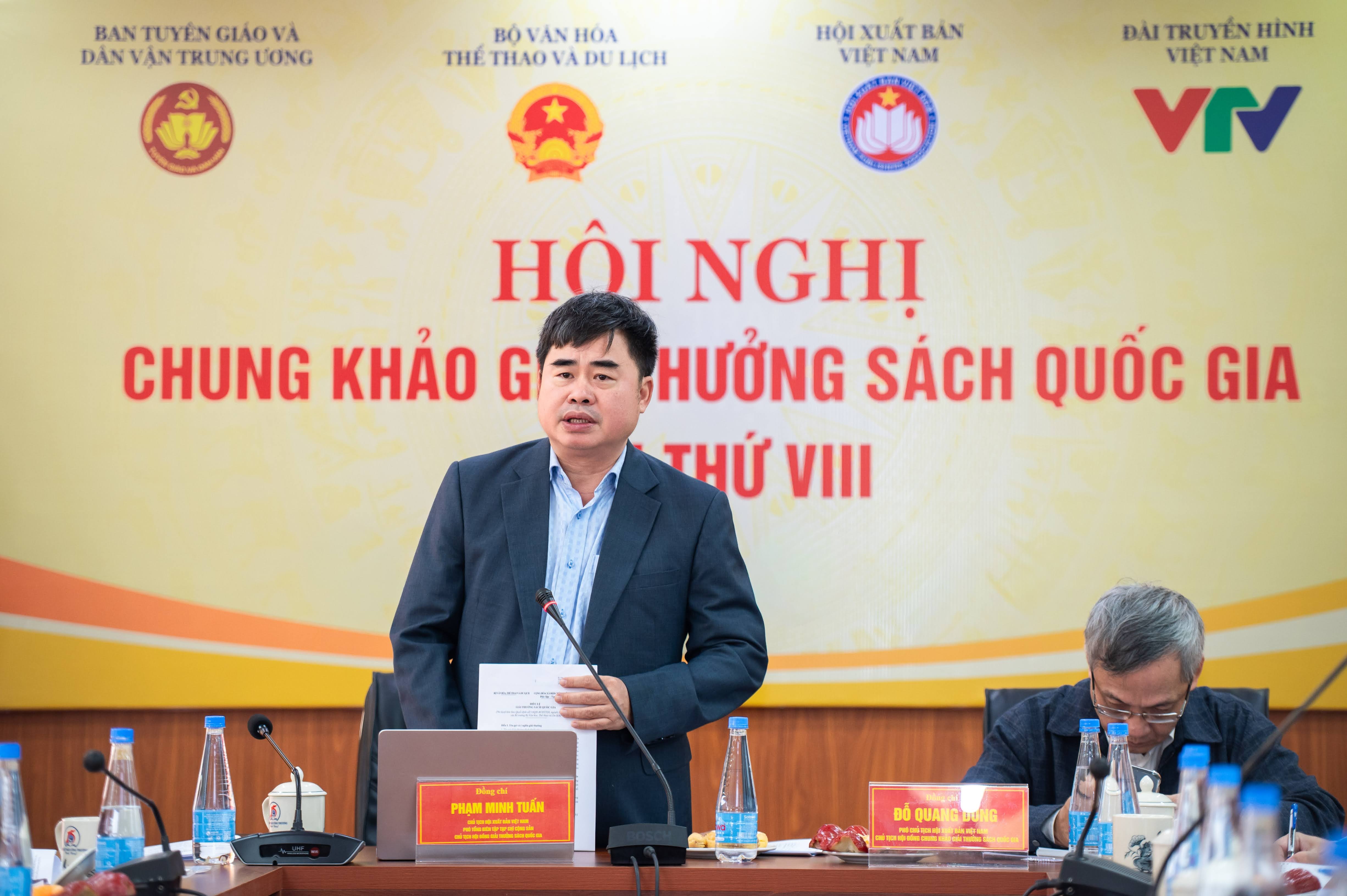 Hoi nghi Chung khao Giai thuong Sach Quoc gia lan thu VIII hinh anh