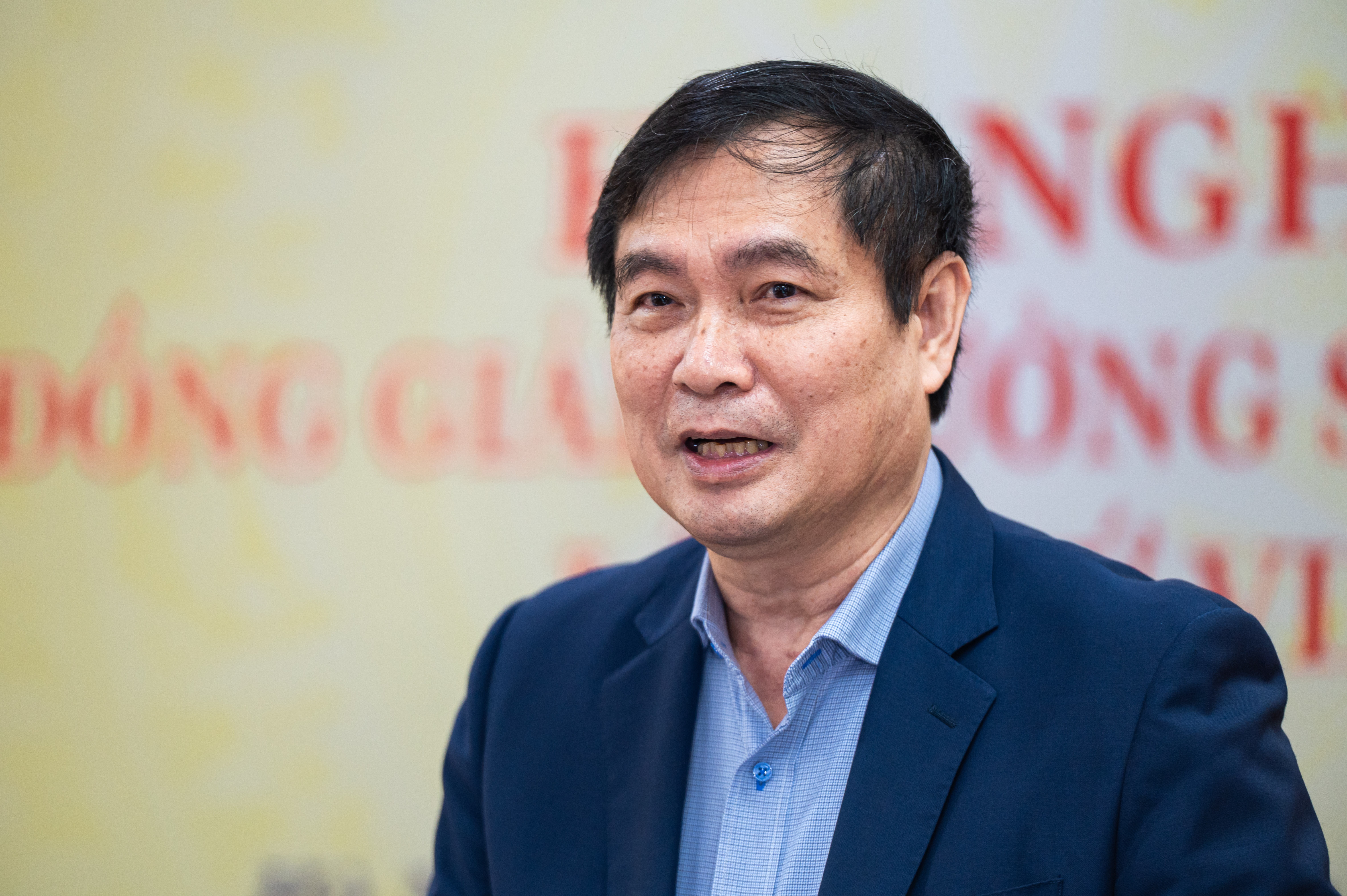 'Hoi dong giai Sach Quoc gia lam viec voi tinh than trach nhiem cao' hinh anh