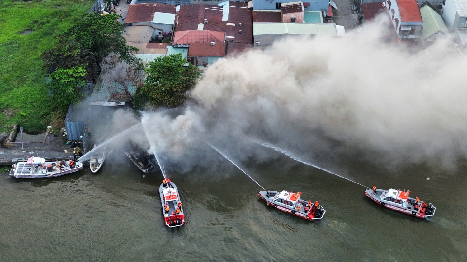 chay du thuyen Sai Gon anh 4