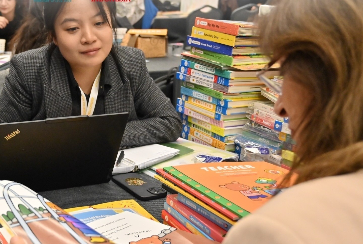 Nhung dich chuyen moi cua thi truong sach toan cau hinh anh