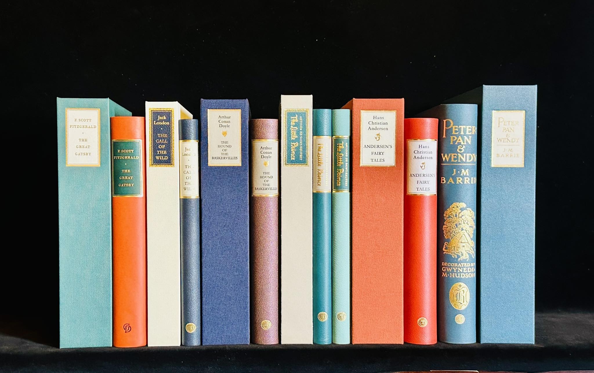 Sach Viet trong hoi sach nghe thuat canh tranh bac nhat hinh anh