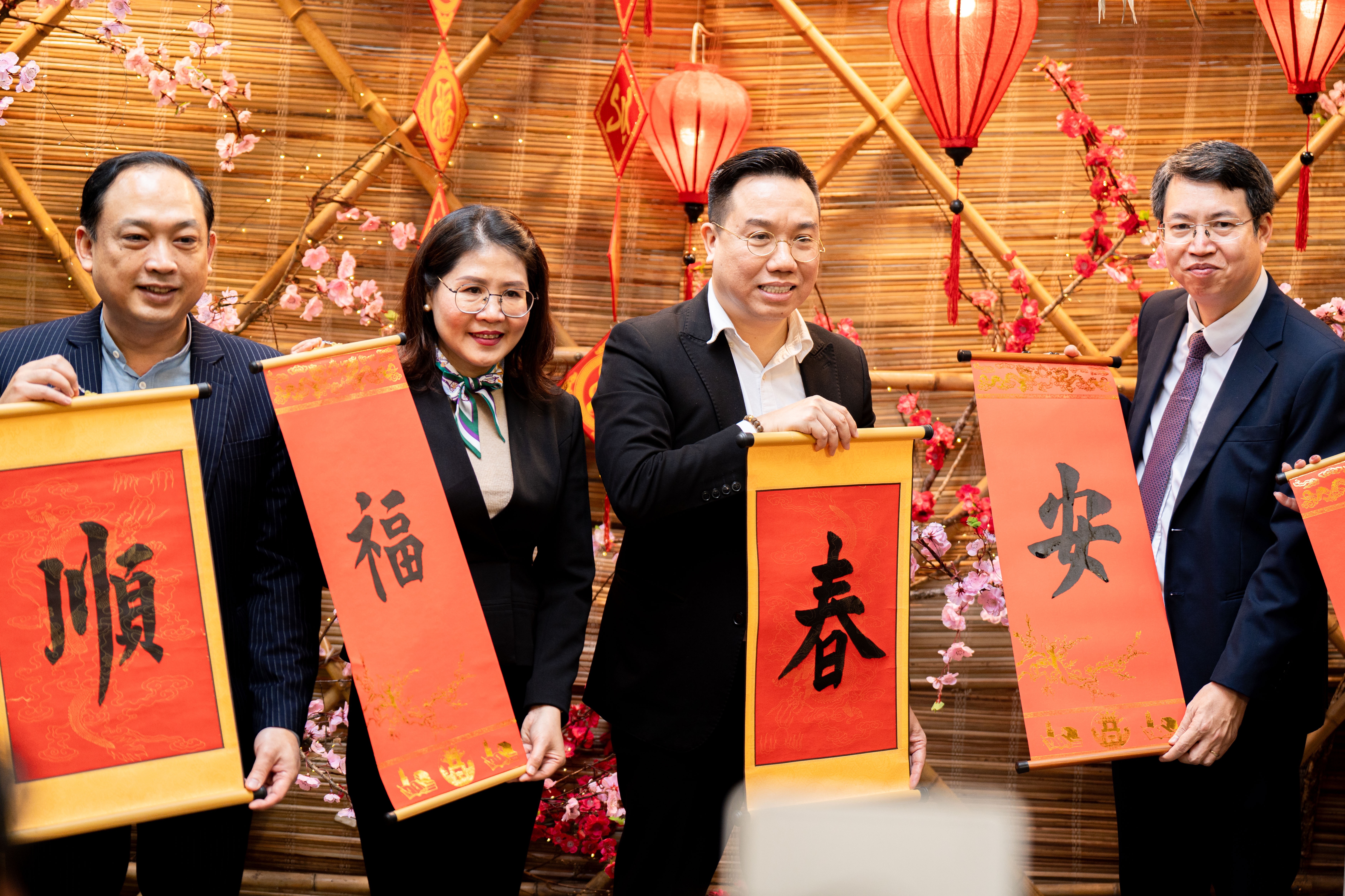 Khai mac Pho Sach Xuan 2026 tai Ha Noi hinh anh