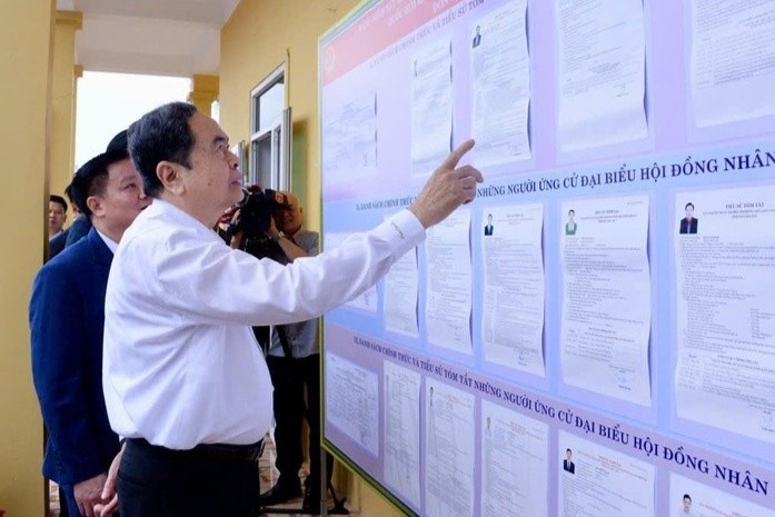 Chu tich Quoc hoi Tran Thanh Man kiem tra cong tac chuan bi bau cu tai hinh anh