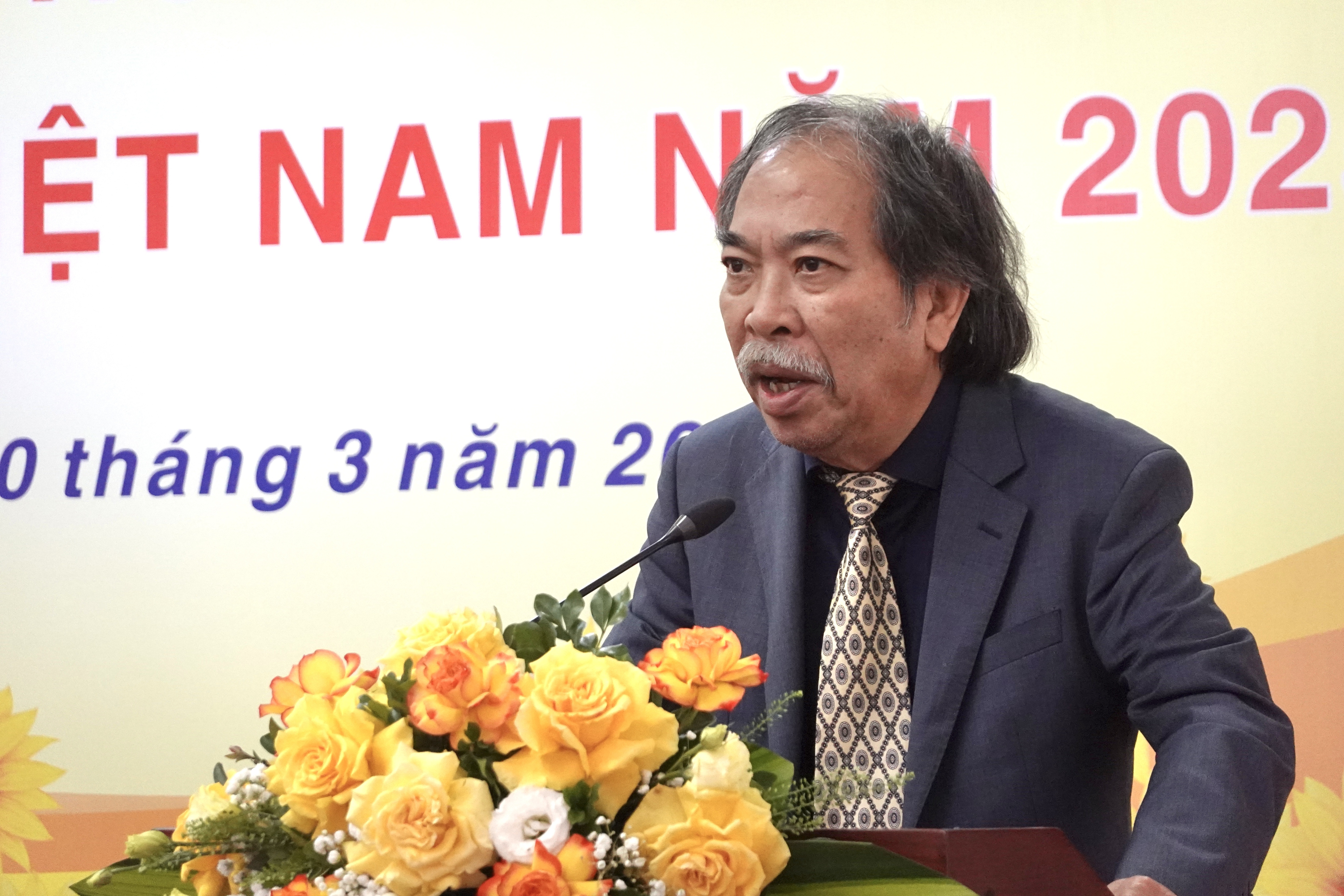 Tiec nuoi cua Giai thuong van hoc Hoi Nha van Viet Nam 2025 hinh anh