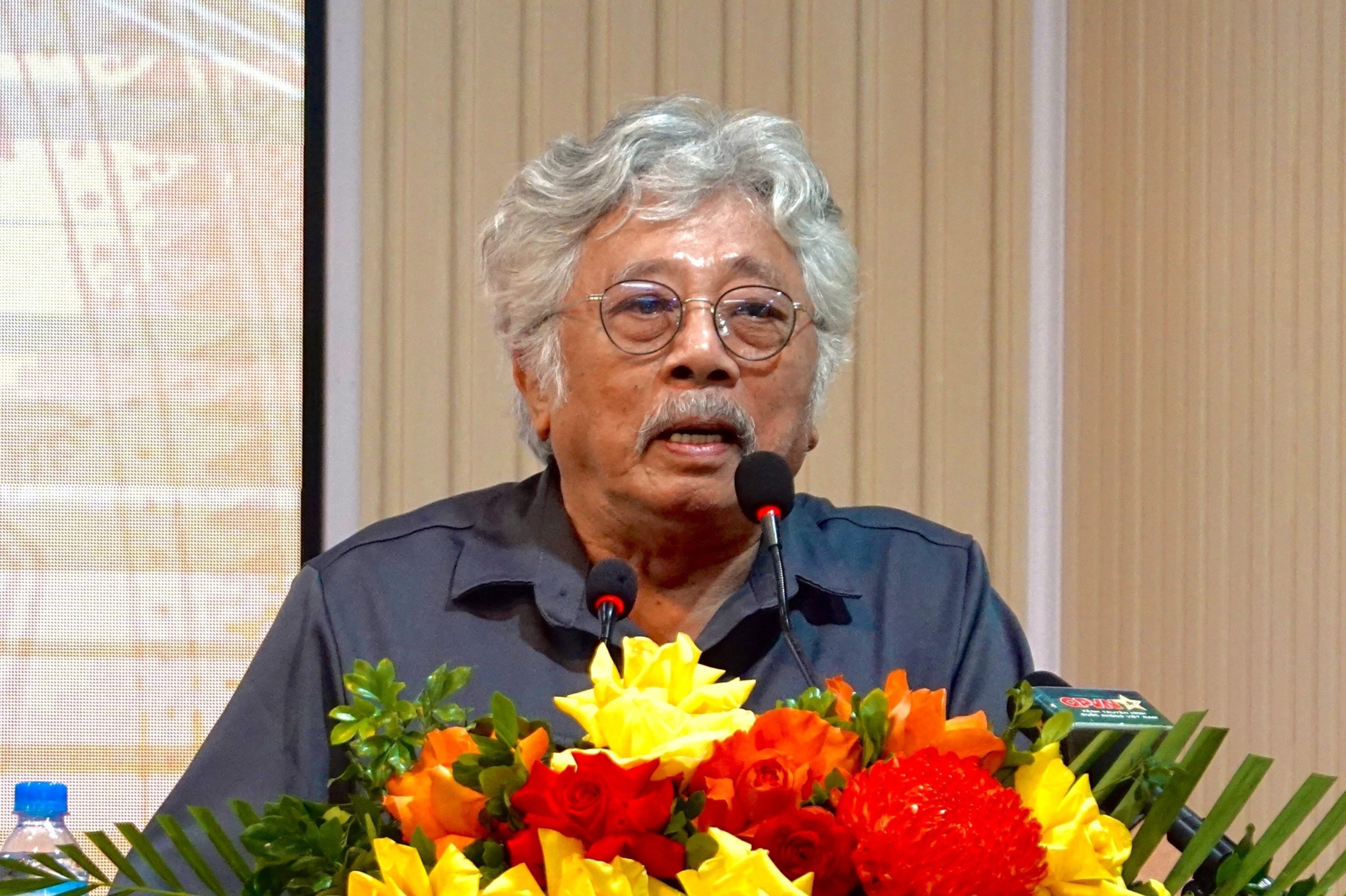 'Mua do' ra doi tu mot 'tat xau' cua nha van Chu Lai hinh anh