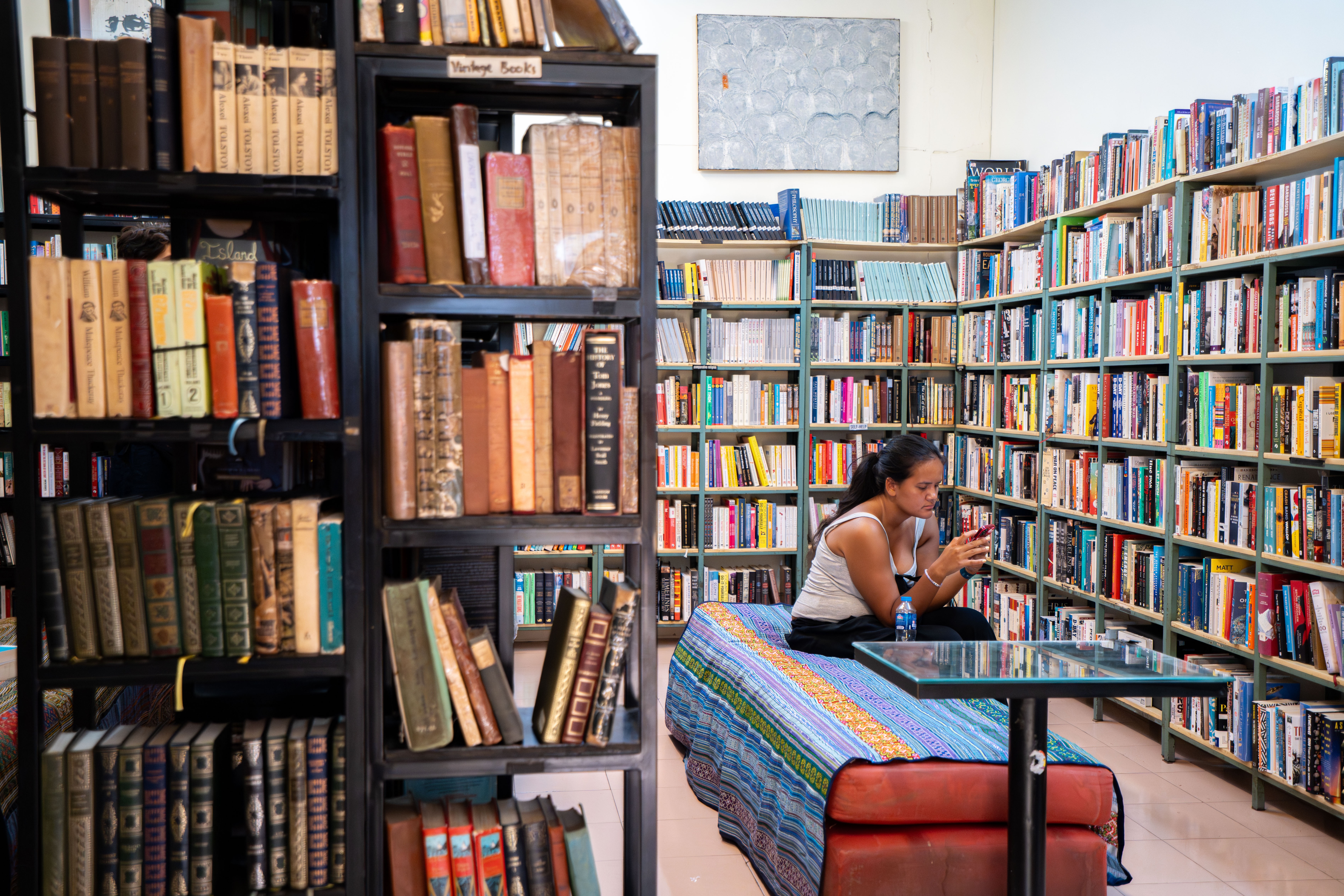 the bookworm hanoi anh 14