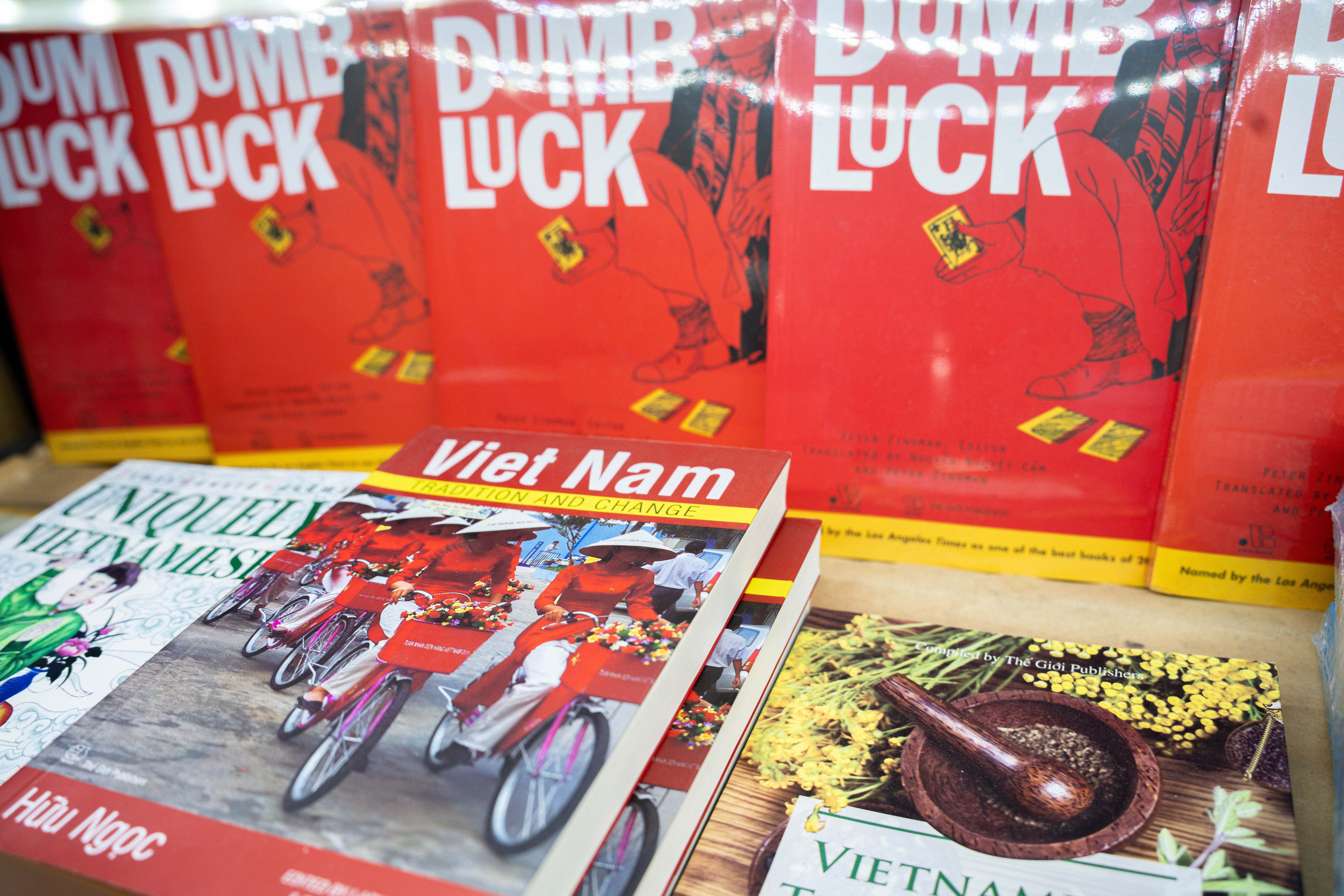 the bookworm hanoi ảnh 12 the bookworm hanoi anh 12