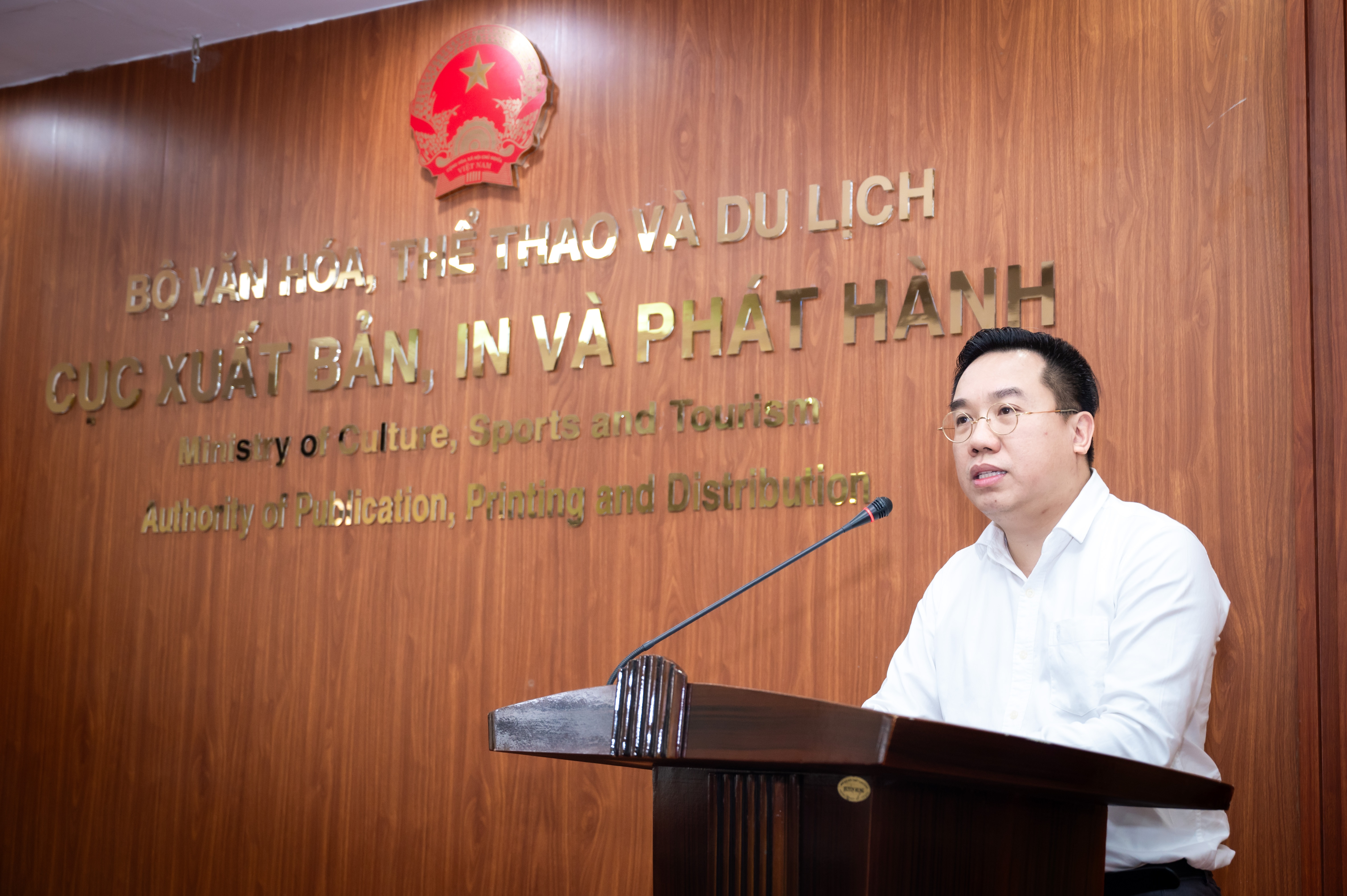 luat xuat ban anh 3