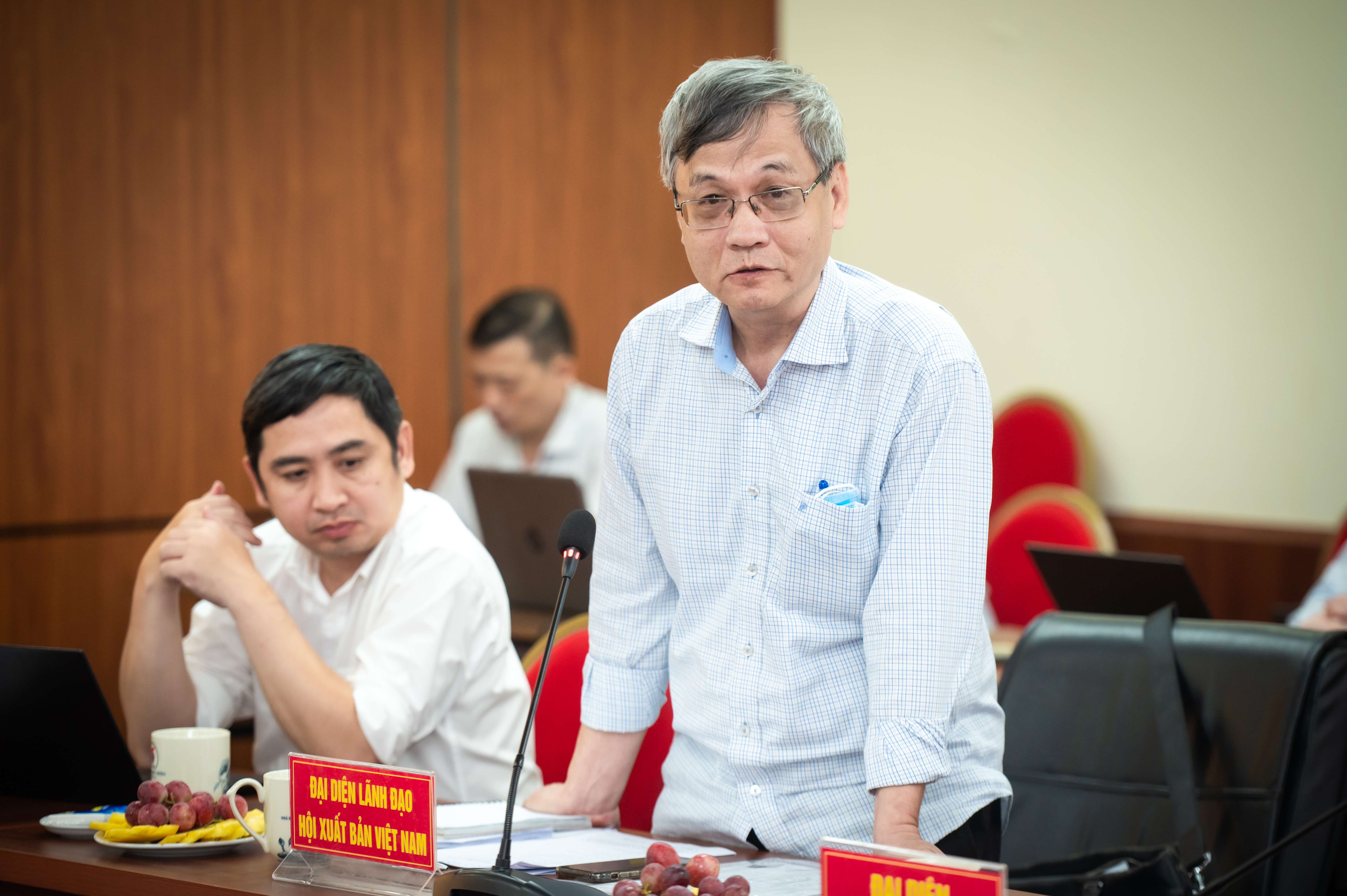luat xuat ban anh 5