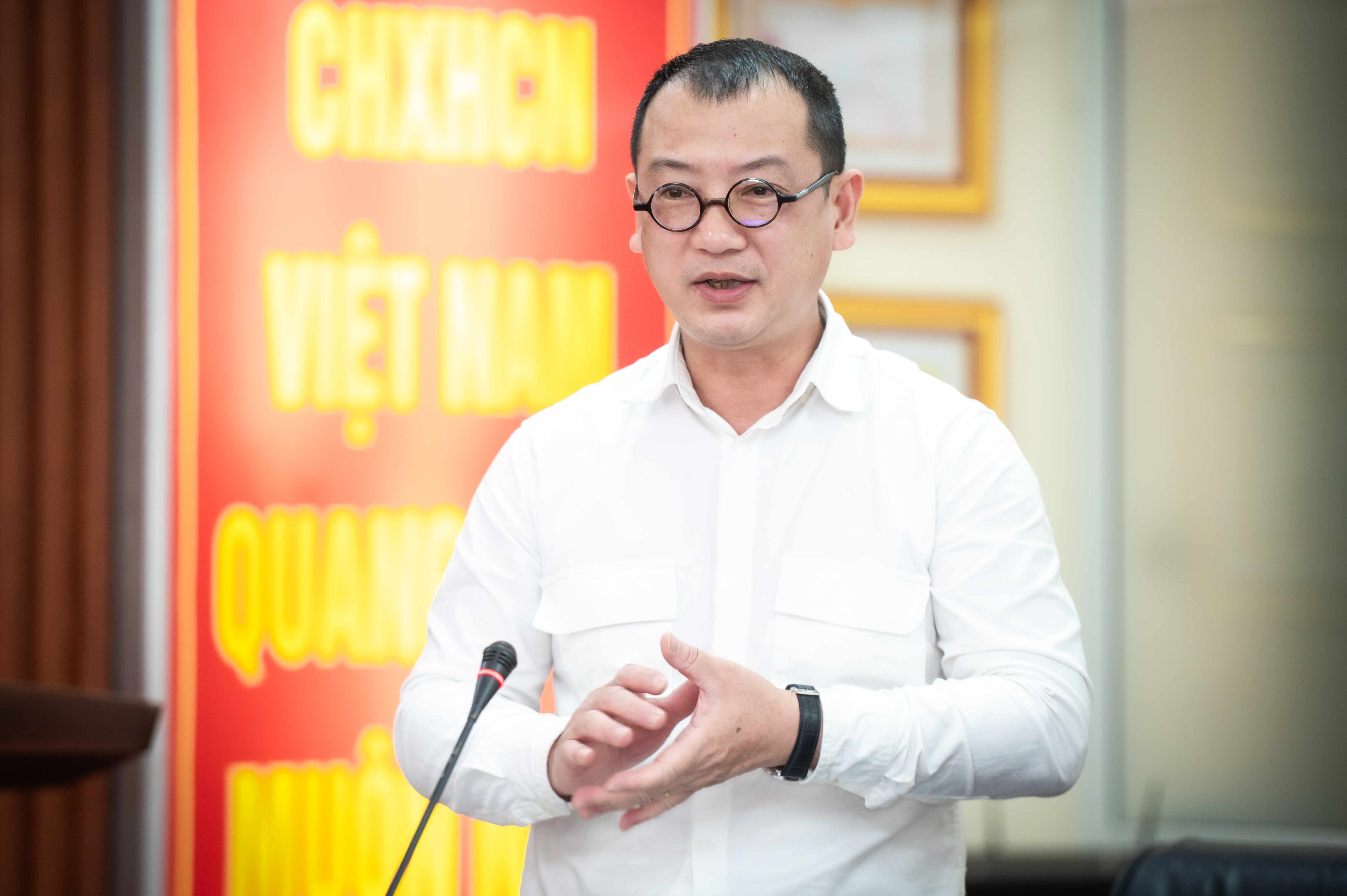 luat xuat ban anh 6