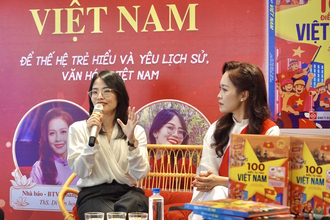 Sach tranh khoi day long yeu que huong o tre nho hinh anh