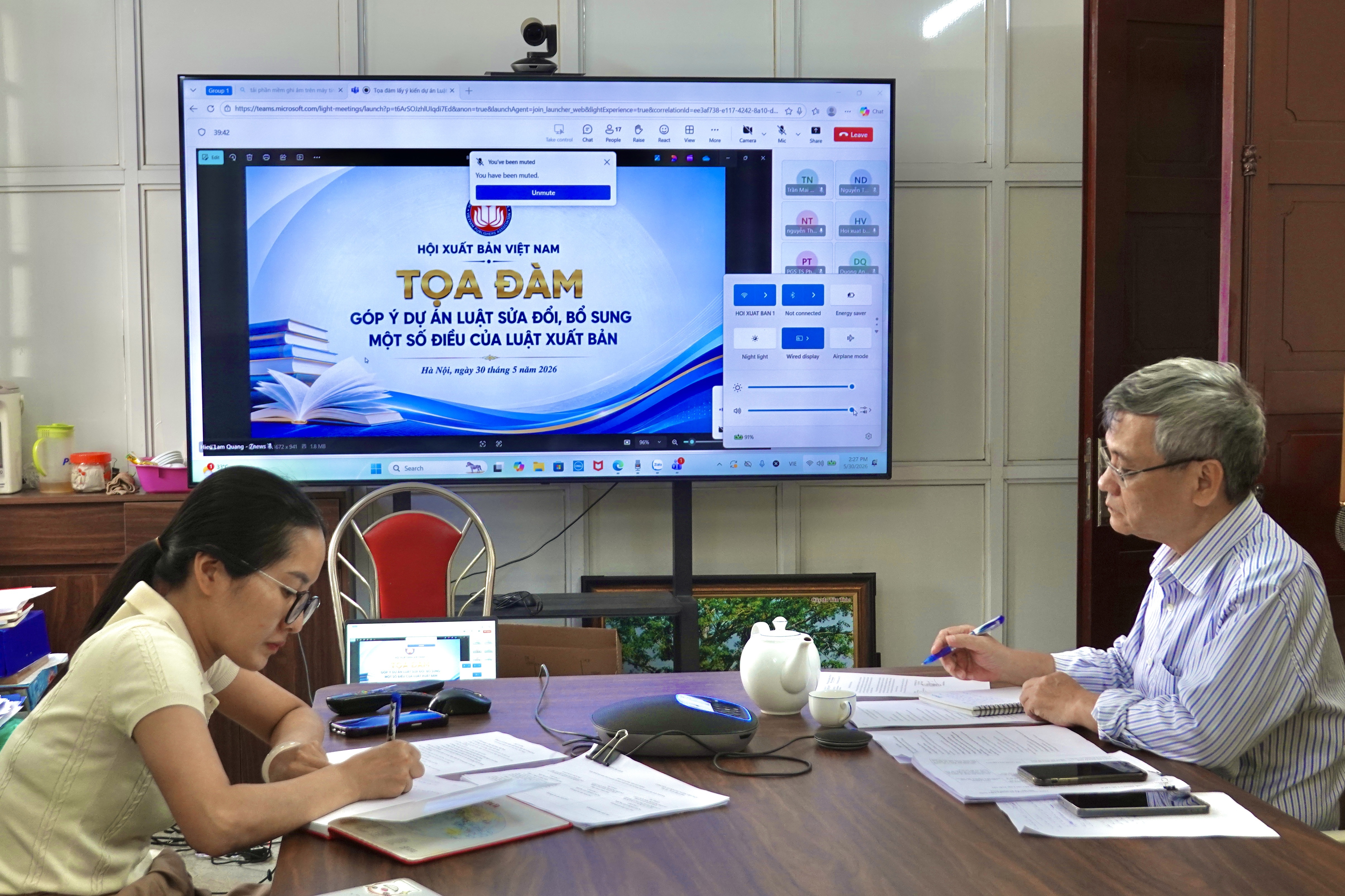 hoi xuat ban anh 1