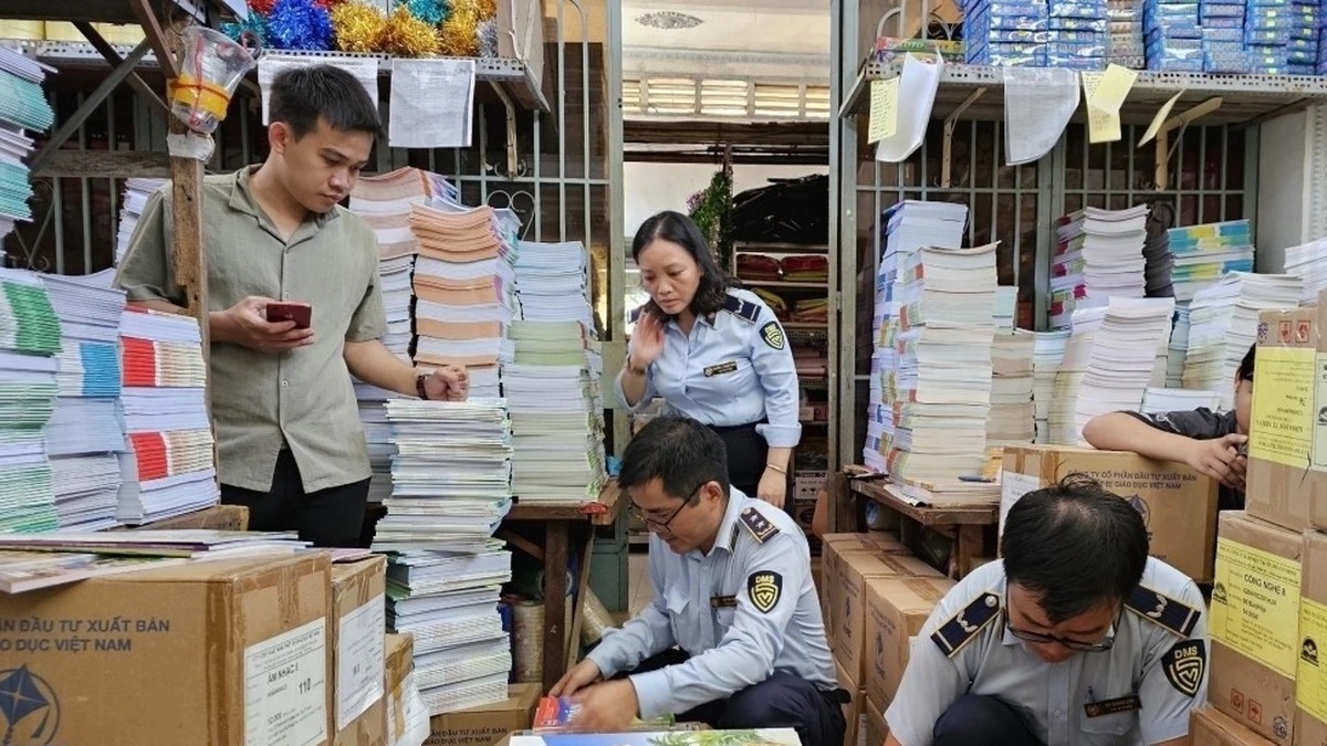 Hoi Xuat ban anh 2