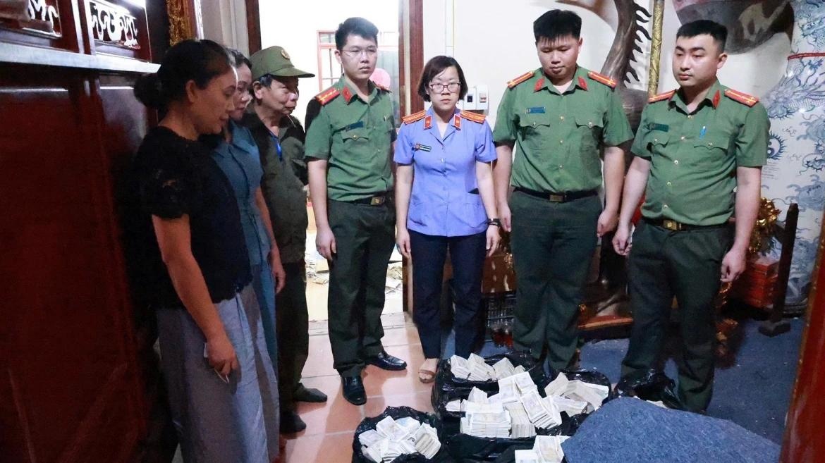 tien cong duc anh 1