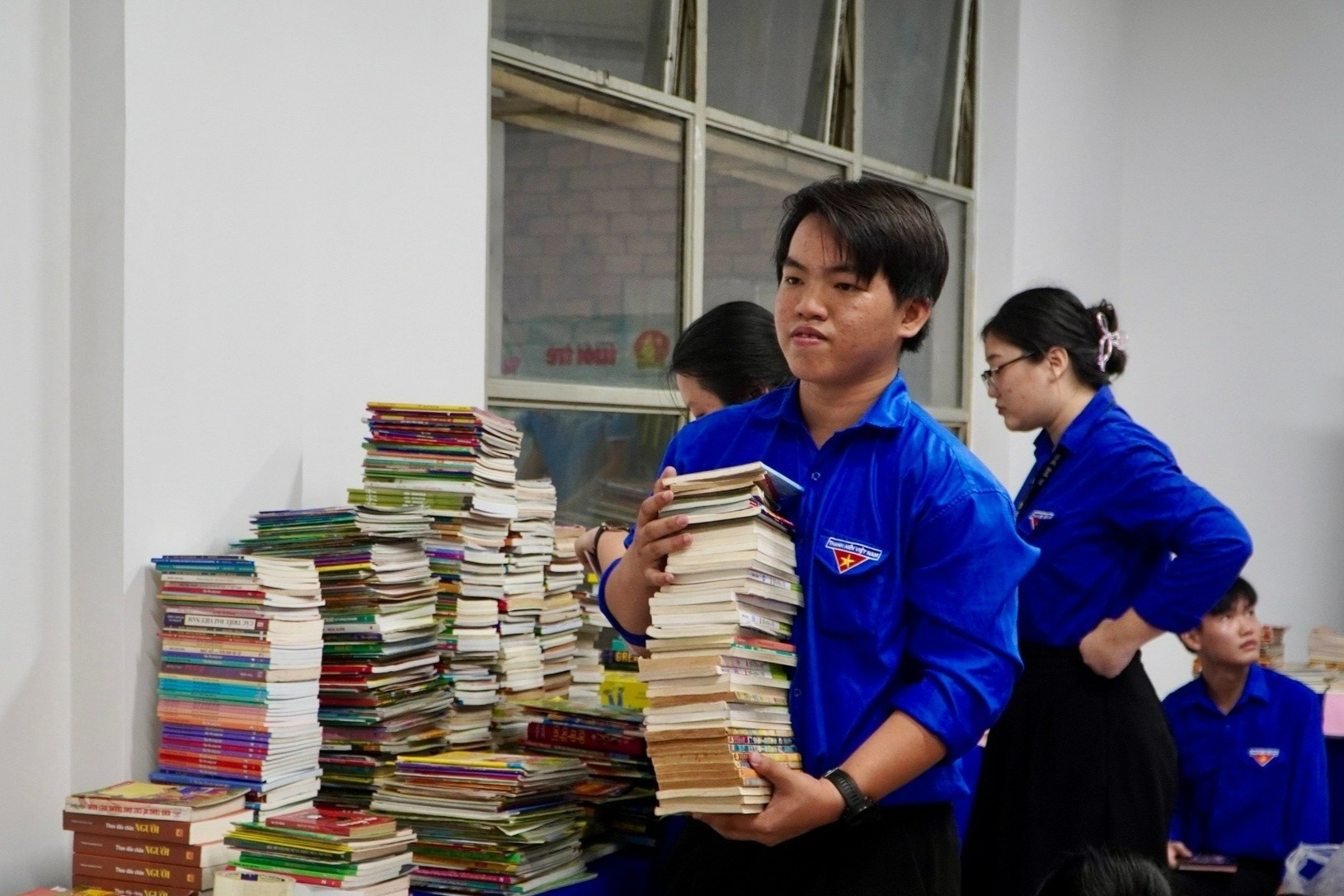 Cung 'thap ngan uoc mo' voi Tu sach Khan Quang Do hinh anh