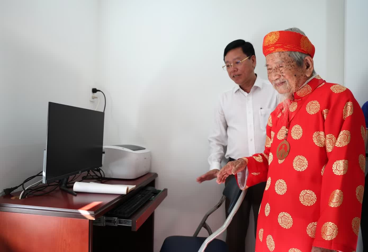 Nguyen Dinh Tu anh 8
