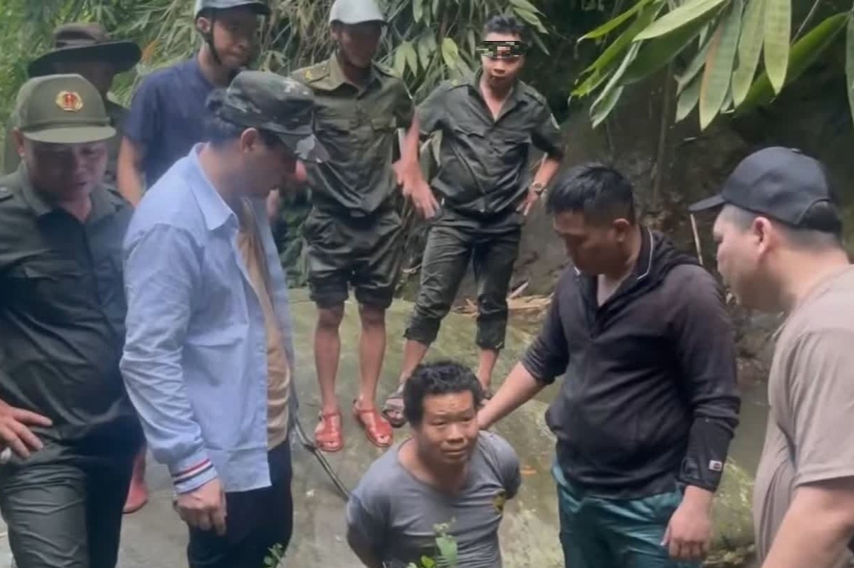 Bat nghi pham sat hai be trai 12 tuoi o Lao Cai hinh anh