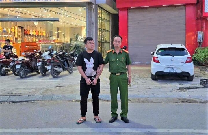 hanh hung anh 1