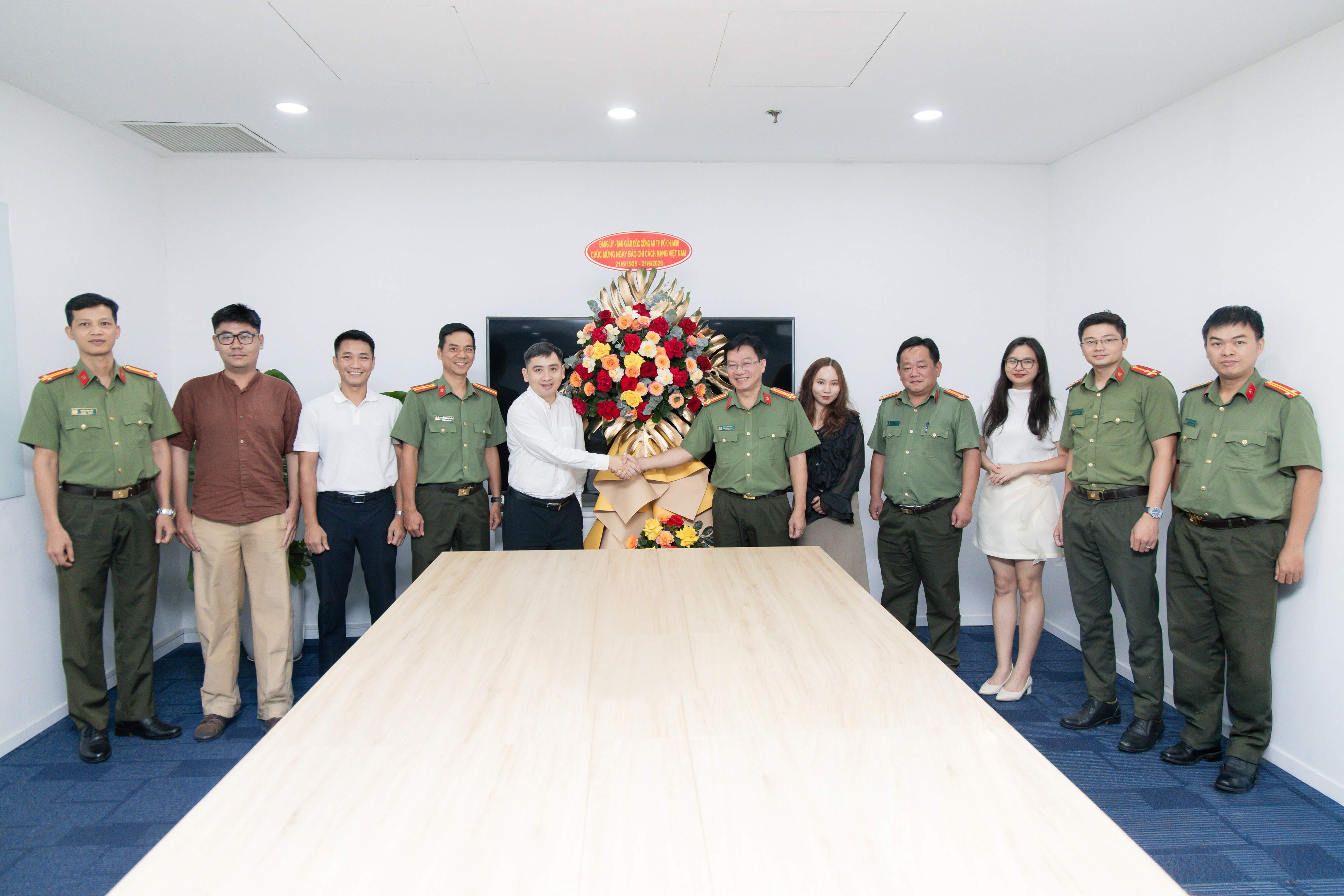 hội xuất bản ảnh 5