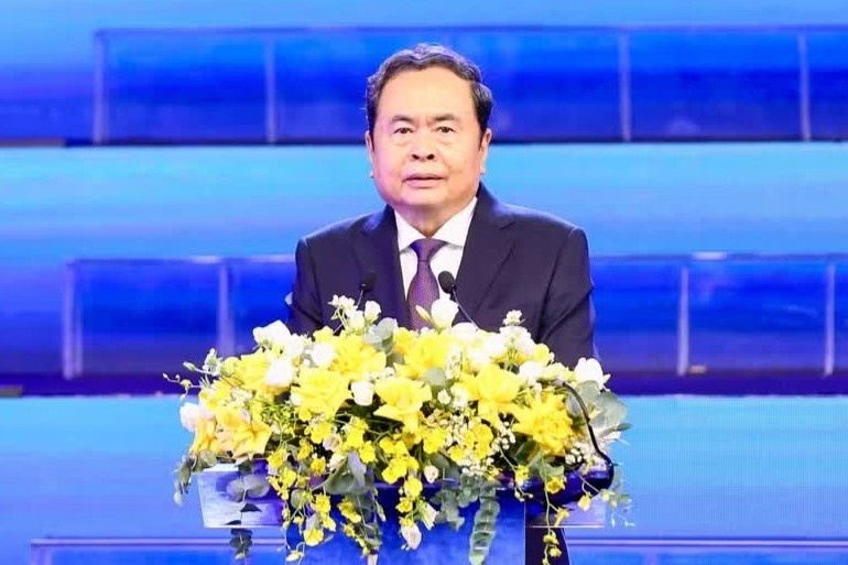 Bao chi dung ngoi but sac ben de phung su To quoc, phuc vu Nhan dan hinh anh