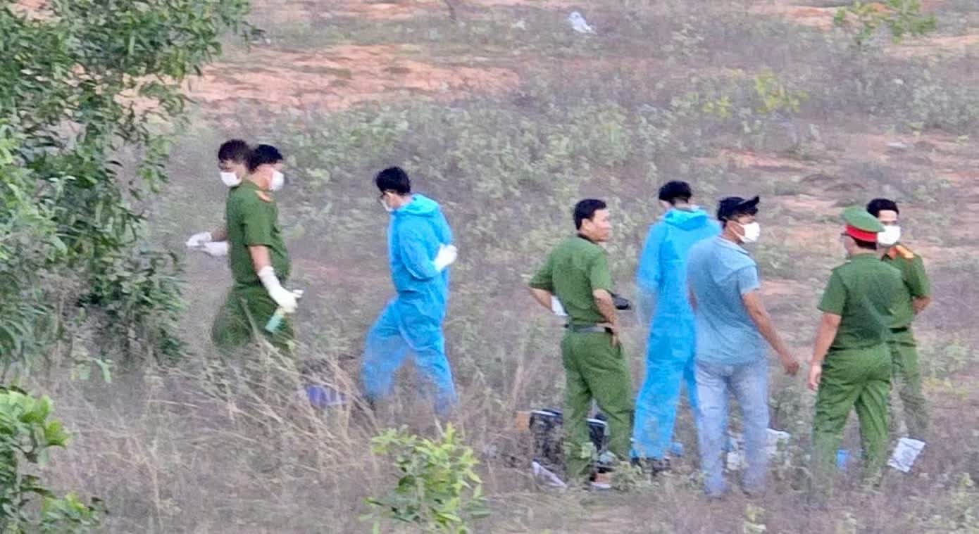 Phat hien,  Nguoi dan ong,  Tu vong anh 1