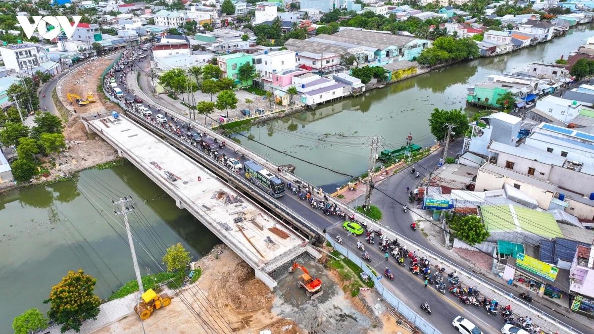 mat lai anh 3