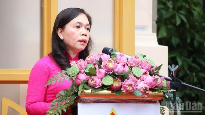 Ho Chi Minh anh 2