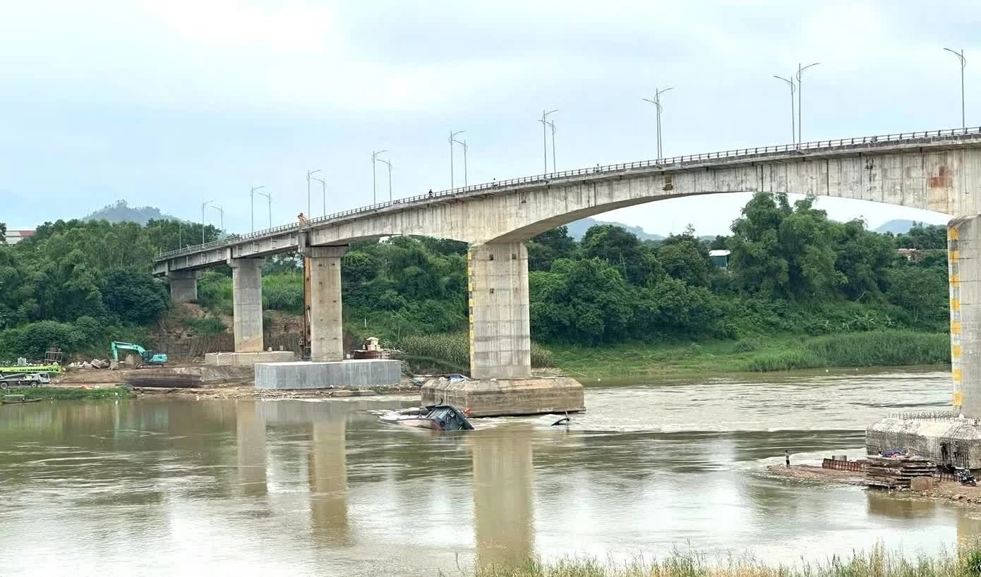 tau anh 2