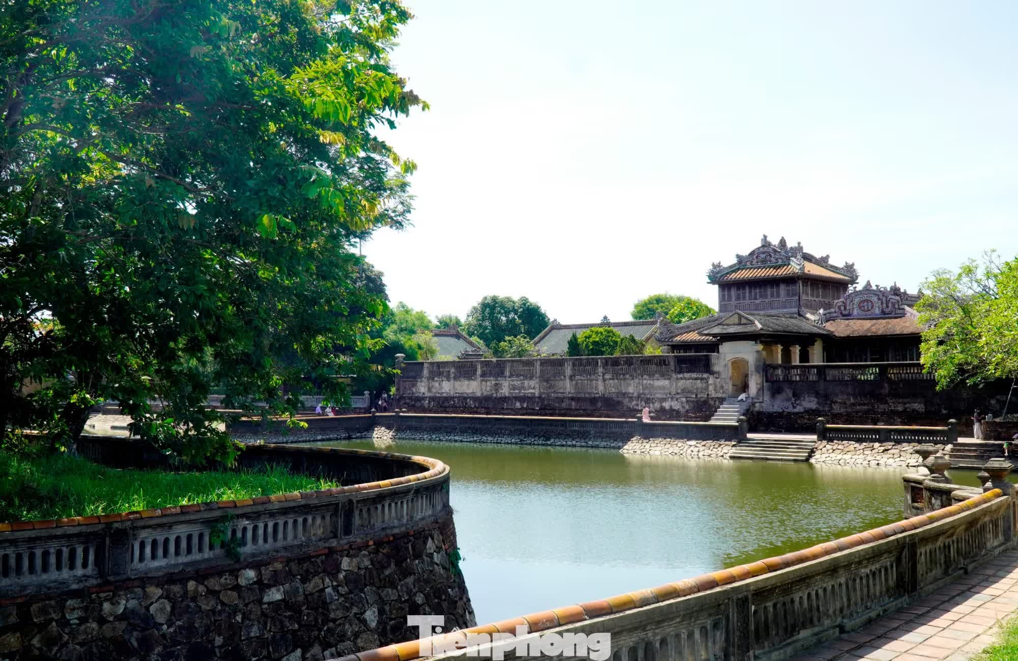 Hoang thanh Hue anh 9