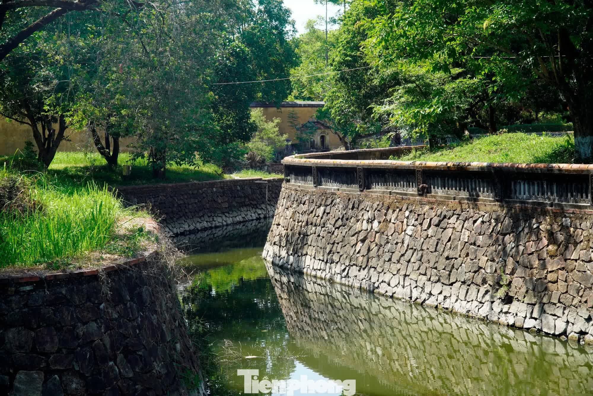 Hoang thanh Hue anh 10