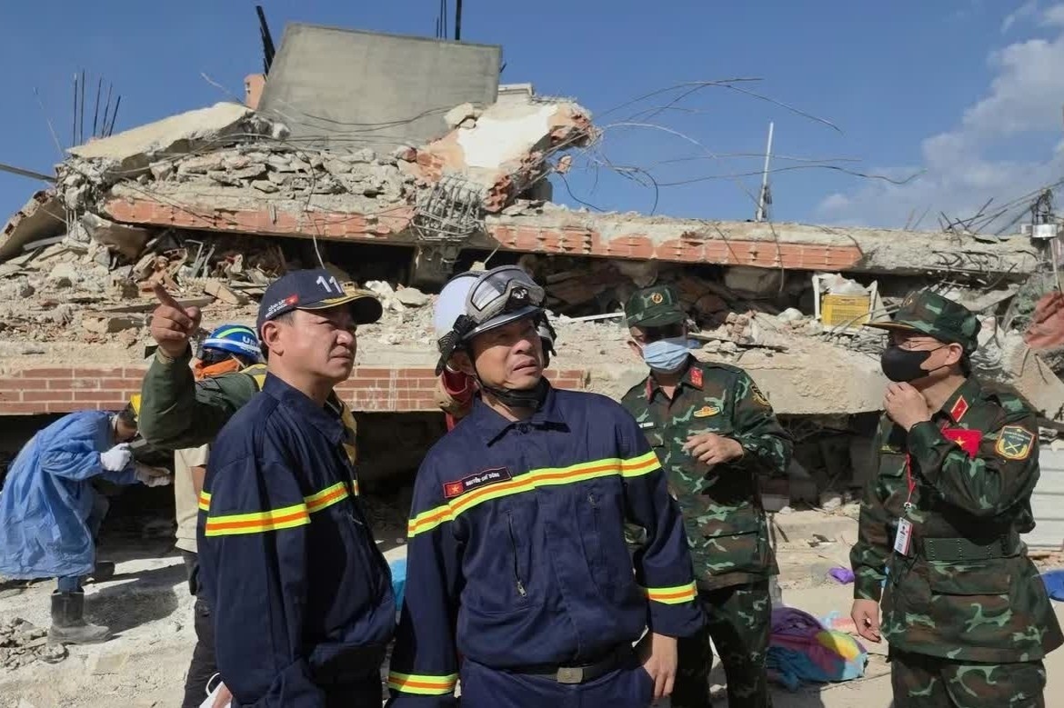 Doan cuu nan, cuu ho Viet Nam tiep can hien truong dong dat tai Venezuela hinh anh