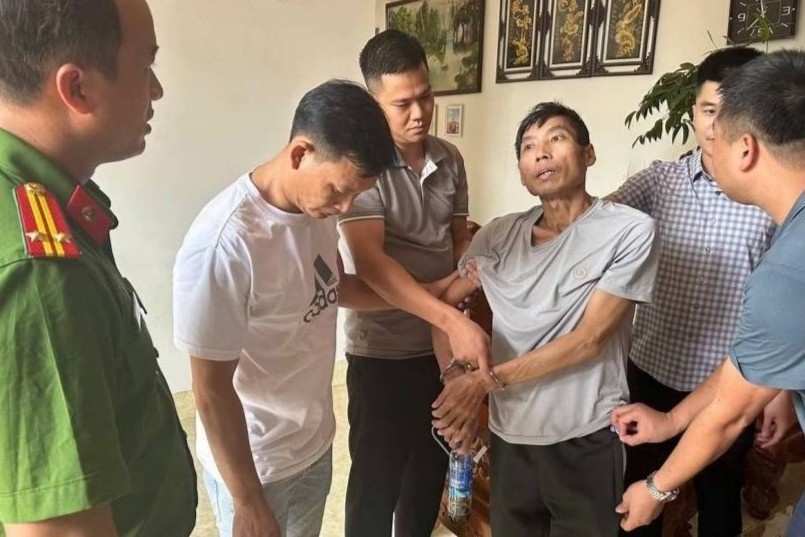 Nguoi dan ong ban ve so dao bi dam tu vong hinh anh