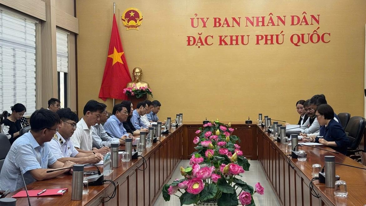 Ph&uacute; Quốc ảnh 1
