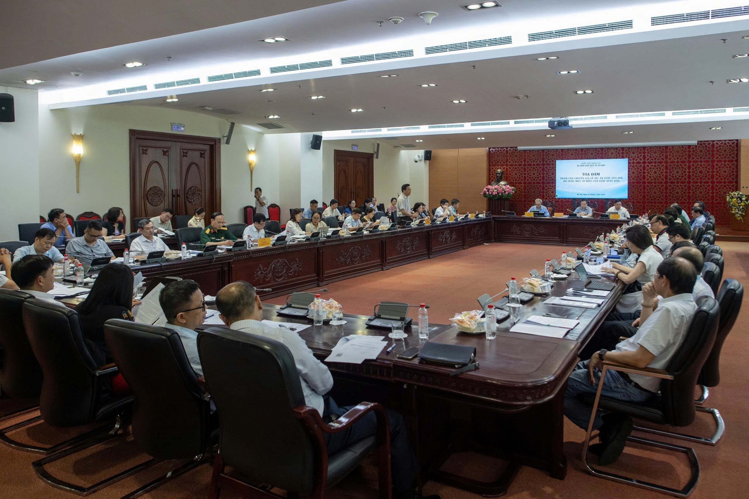 tập đo&agrave;n xuất bản ảnh 3