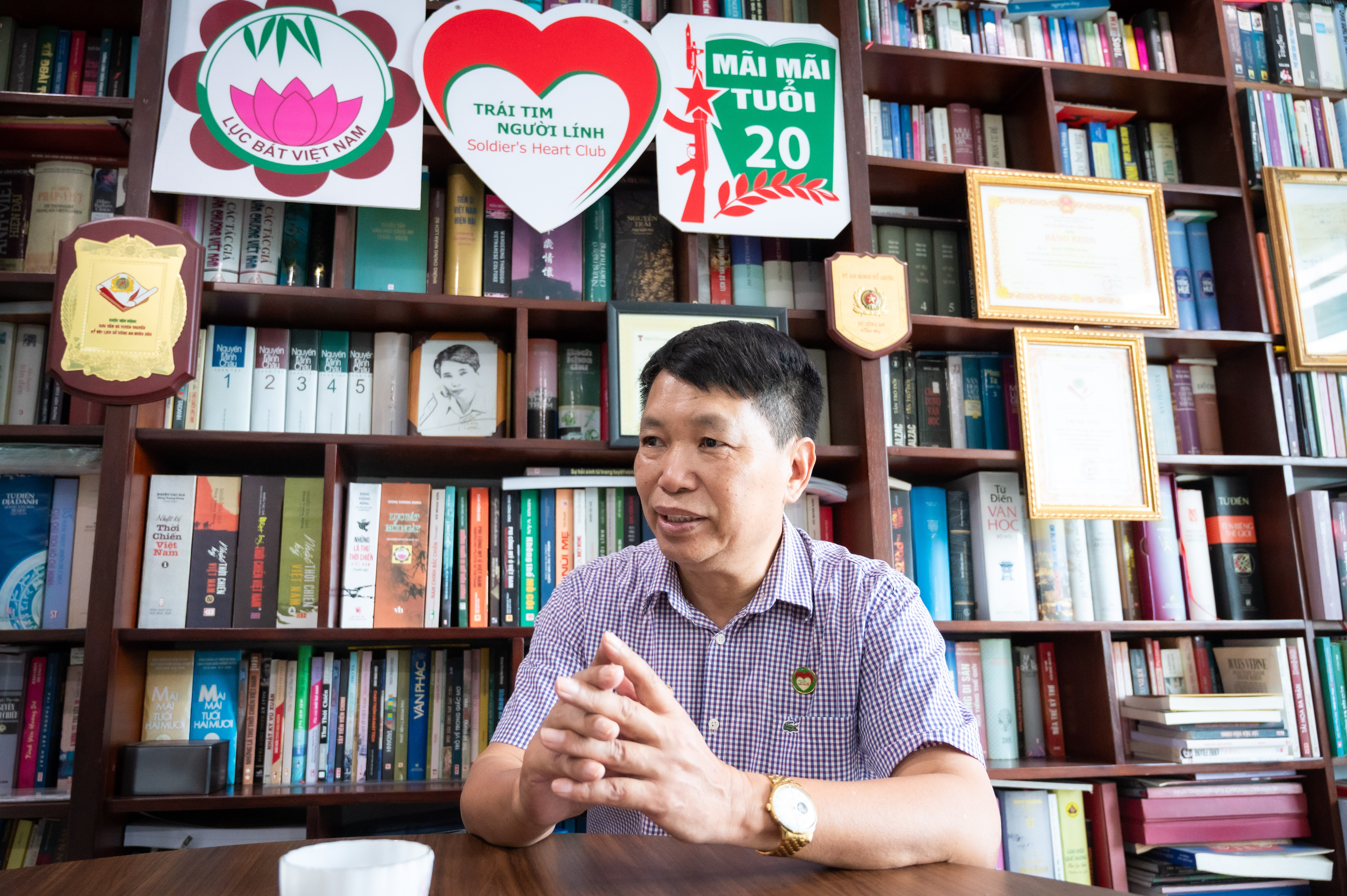 Đặng Vương Hưng ảnh 1