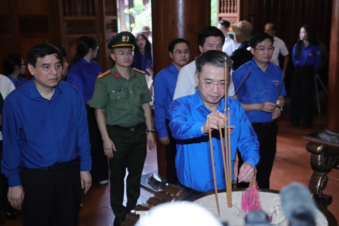 Ph&oacute; chủ tịch ảnh 8