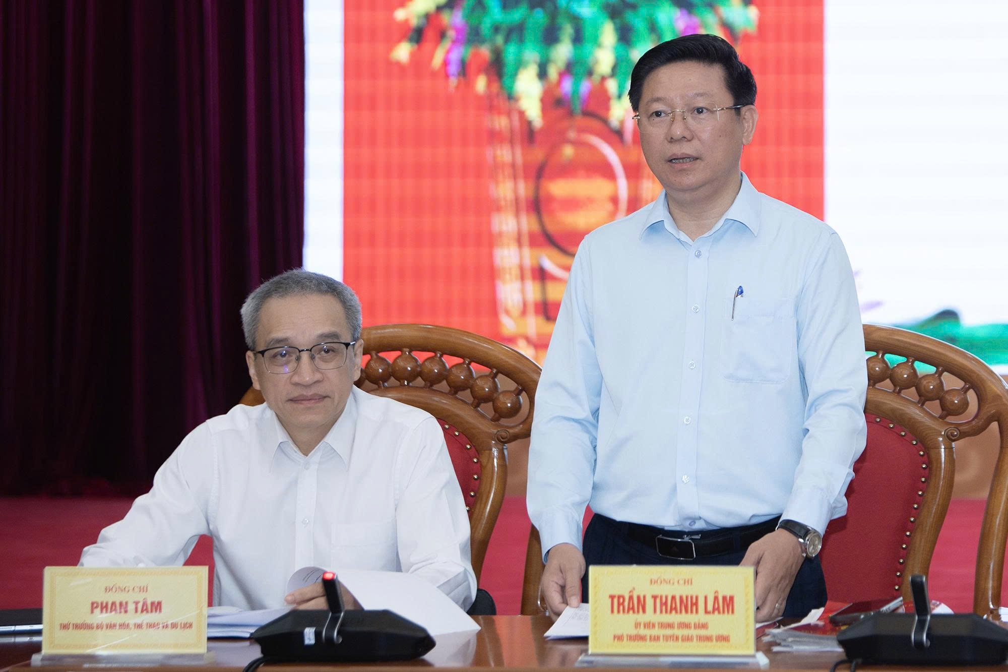 xuất bản ảnh 2