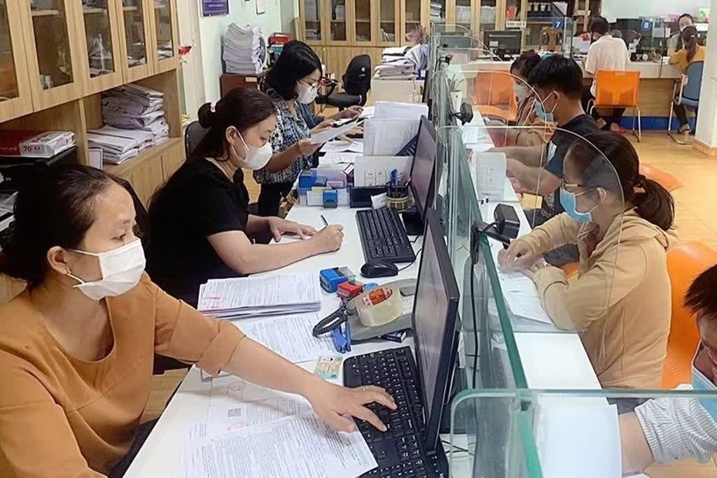 Yêu cầu bộ, ngành hoàn thành sắp xếp, tinh gọn bộ máy trong tháng 10